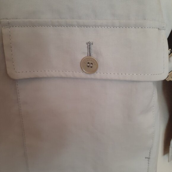Burberry Lightweight Jacket - Picture 4 of 16